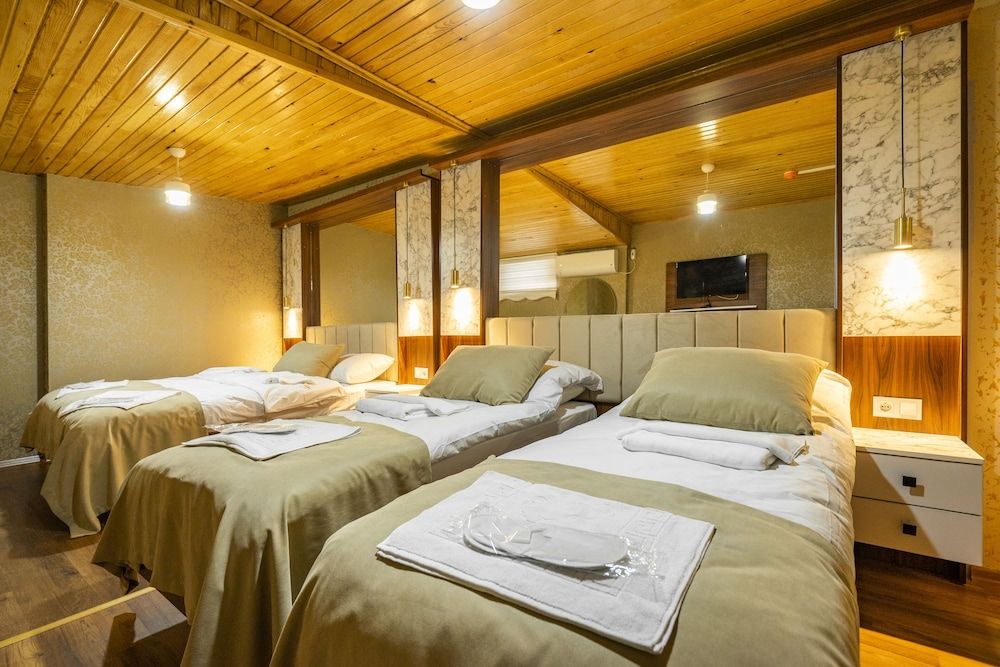 undefined Candy Hotel 2