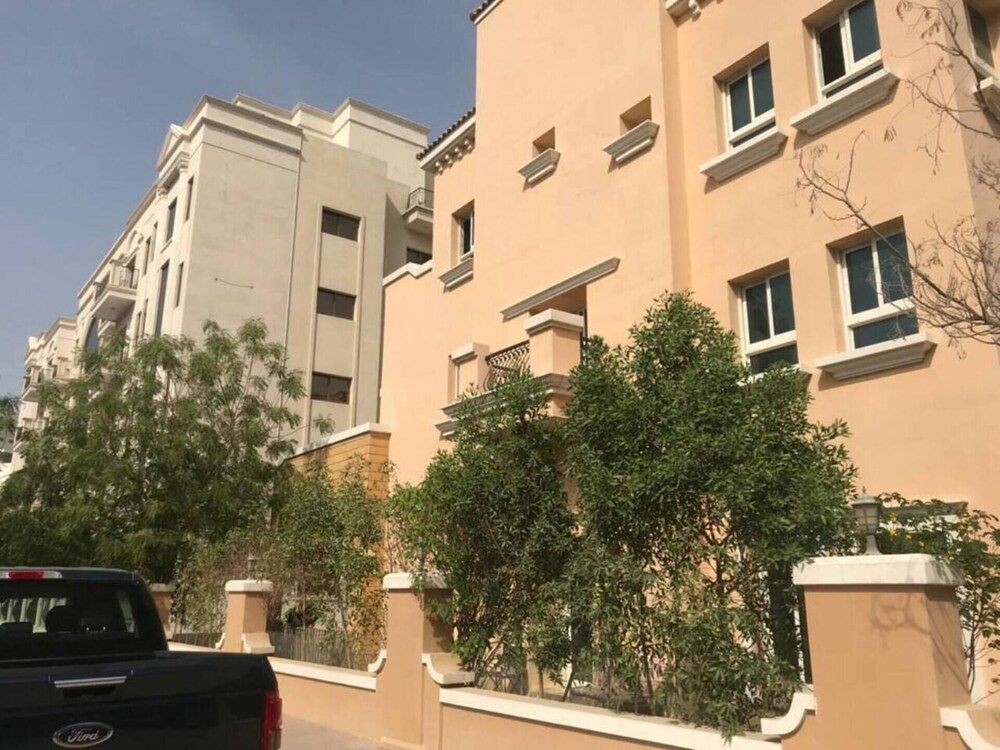 undefined An Eco-friendly Villa in Middle of Jvc, Dubai 3