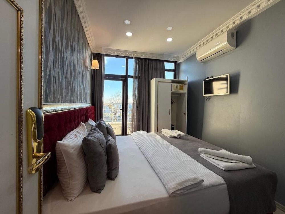 Rhythm Hotel Design Double or Twin Room 6