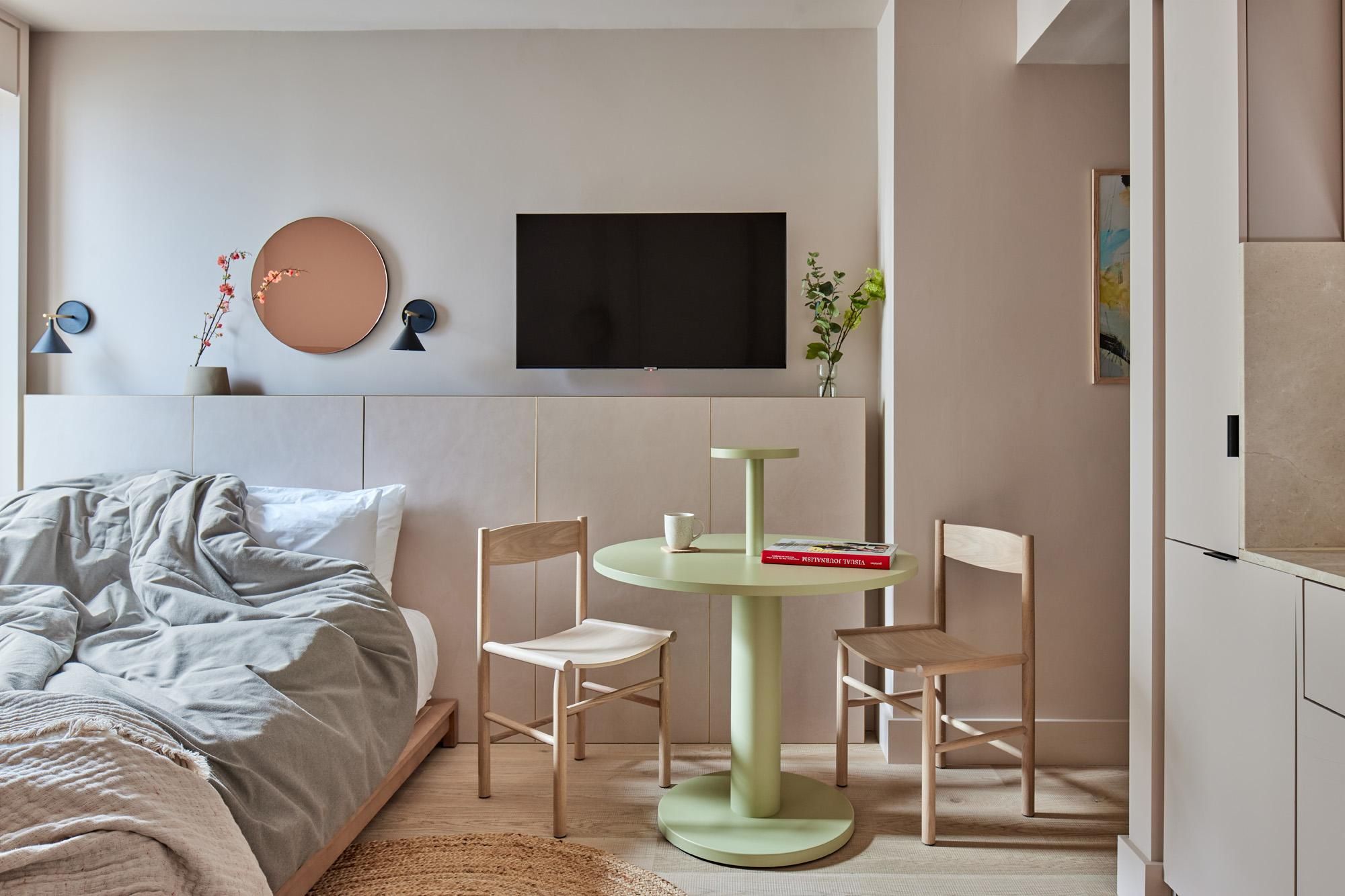 Locke Studio - Adaptable