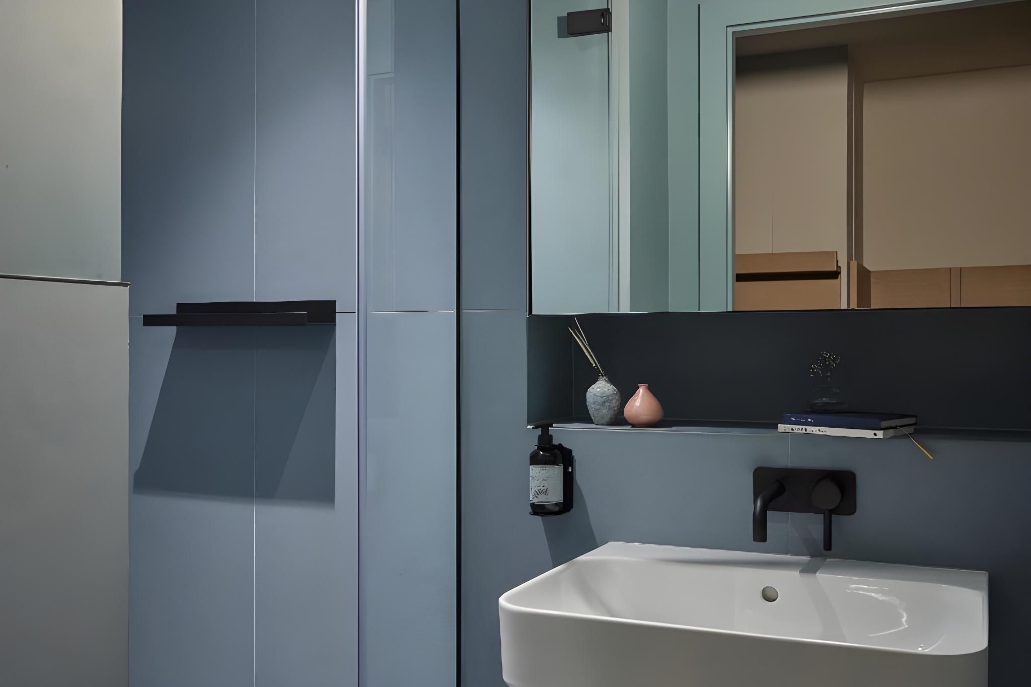 Buckle Street Studios by Locke, Aldgate Cosy Studio 22