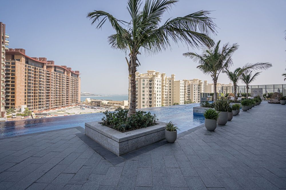 undefined HiGuests - The Palm Tower 4