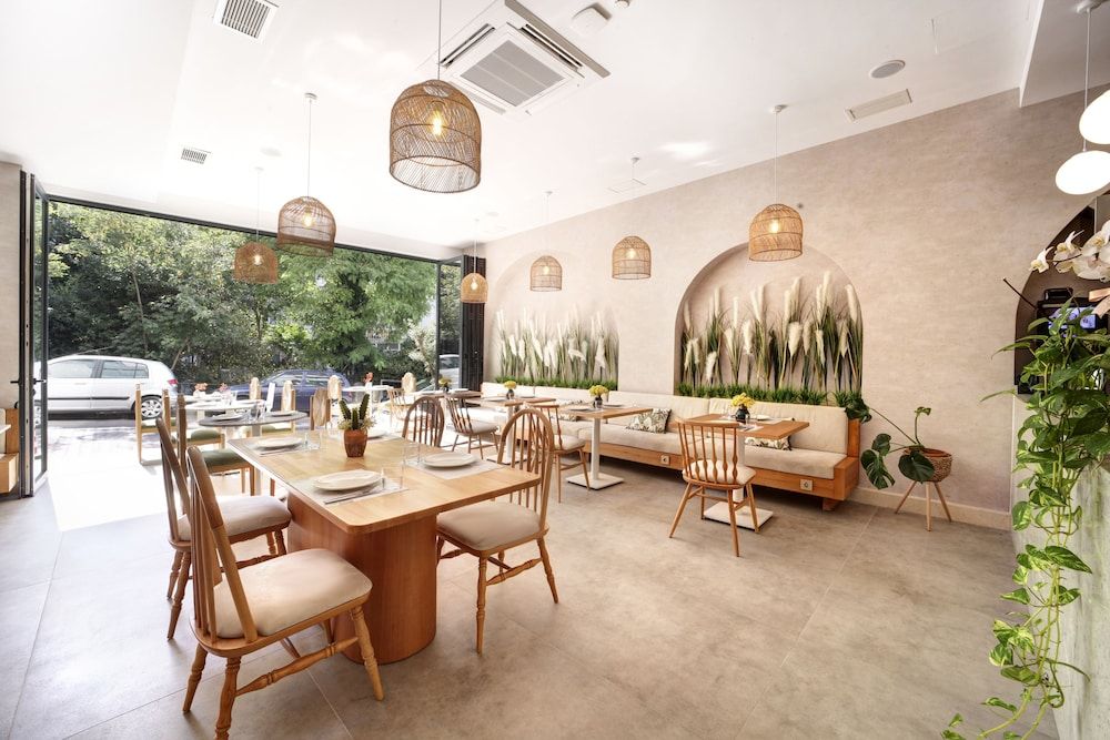 undefined The Pearl Suites 10