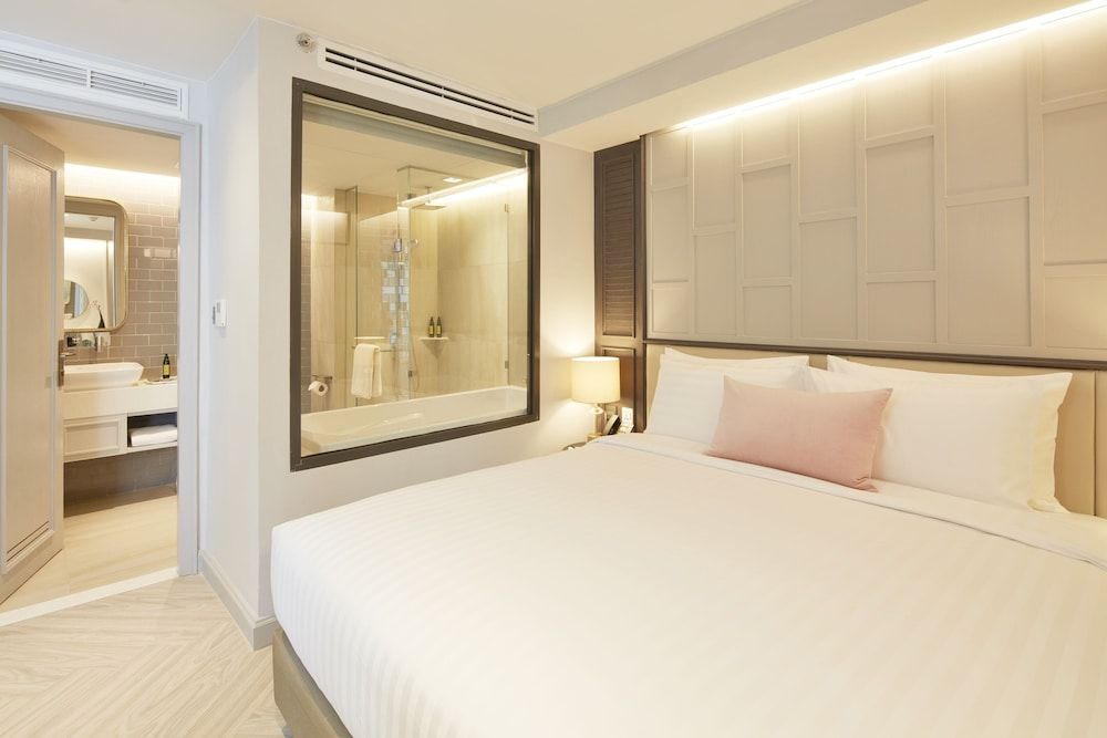1 Bedroom Suite