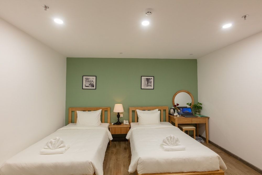 Dai Nam Sai Gon Hotel Deluxe Double or Twin Room 5