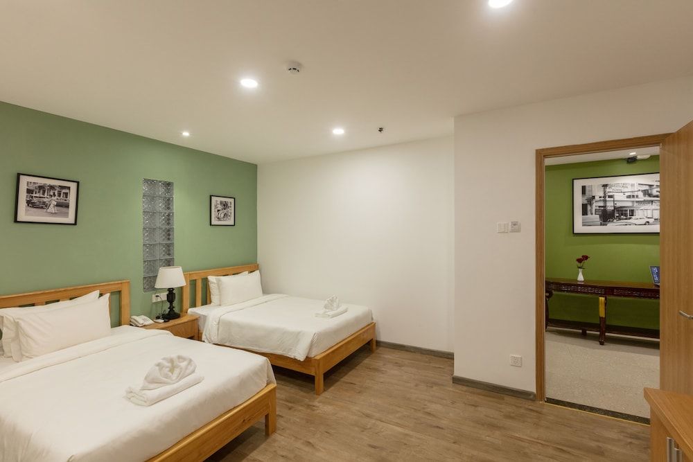 Dai Nam Sai Gon Hotel Deluxe Double or Twin Room 8