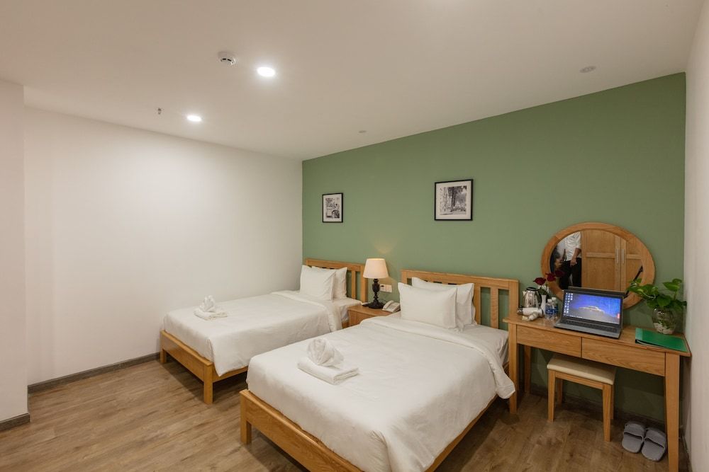 Dai Nam Sai Gon Hotel Deluxe Double or Twin Room 4
