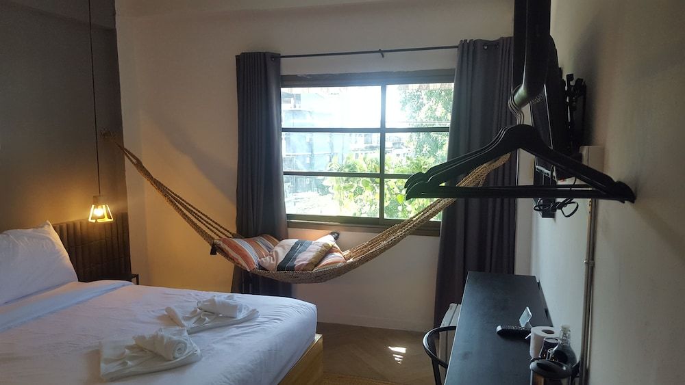 Haus Sathorn 11 Bed & Breakfast Deluxe Double Room 18