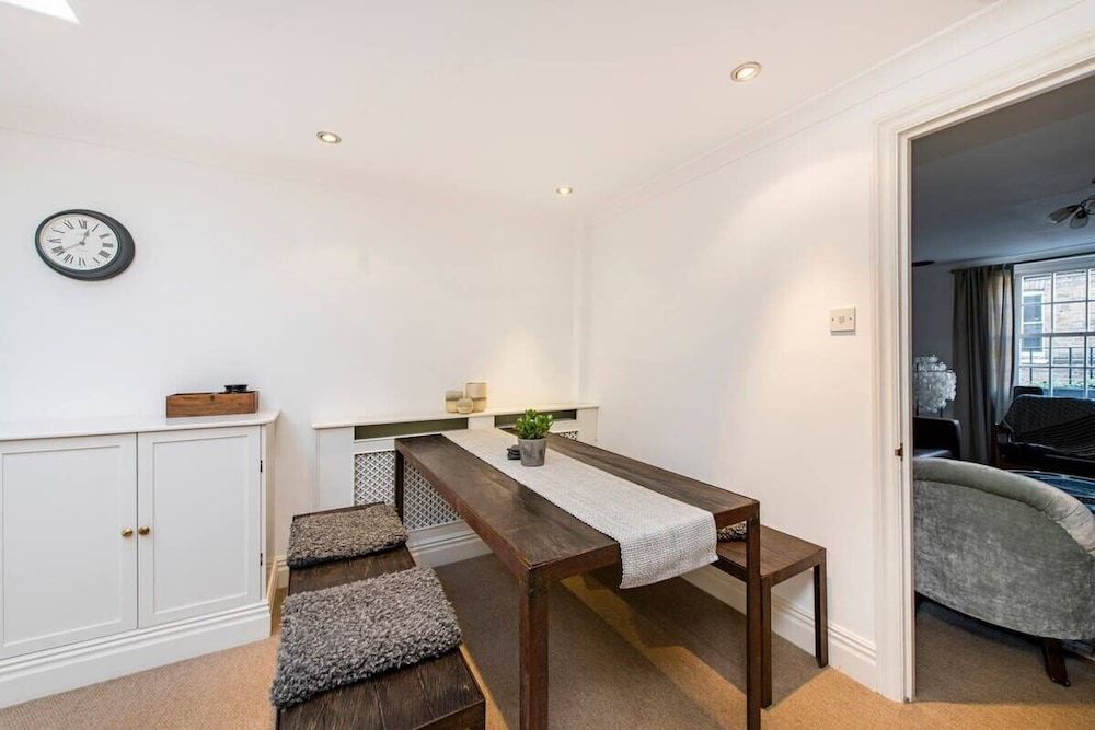 2 Bed Apartment, Notting Hill Apartment (2 Bedrooms) 13