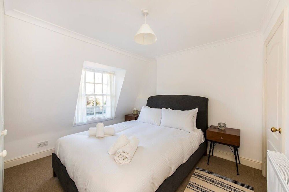 undefined 2 Bed Apartment, Notting Hill 7