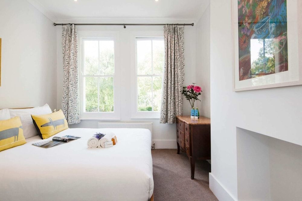 undefined The Stunning Philbeach Garden Apartment