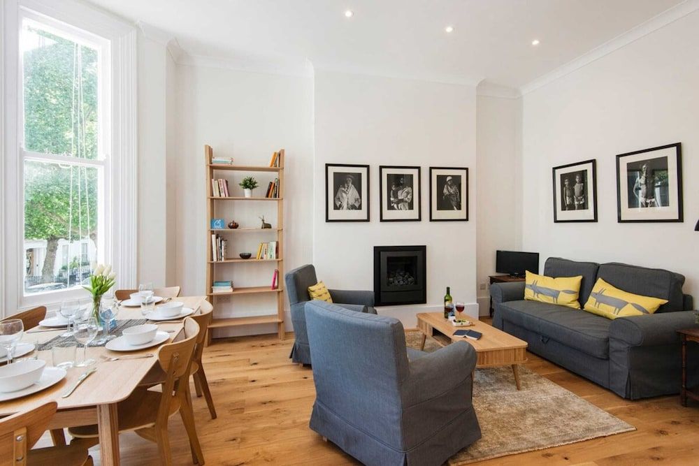 The Stunning Philbeach Garden Apartment Basic Apartment, Multiple Beds 12