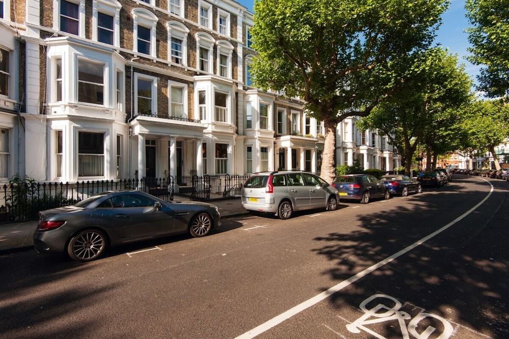 undefined The Stunning Philbeach Garden Apartment 6