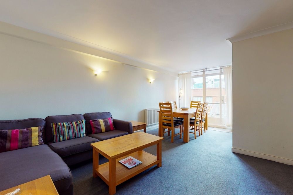 undefined Hertford Court 5