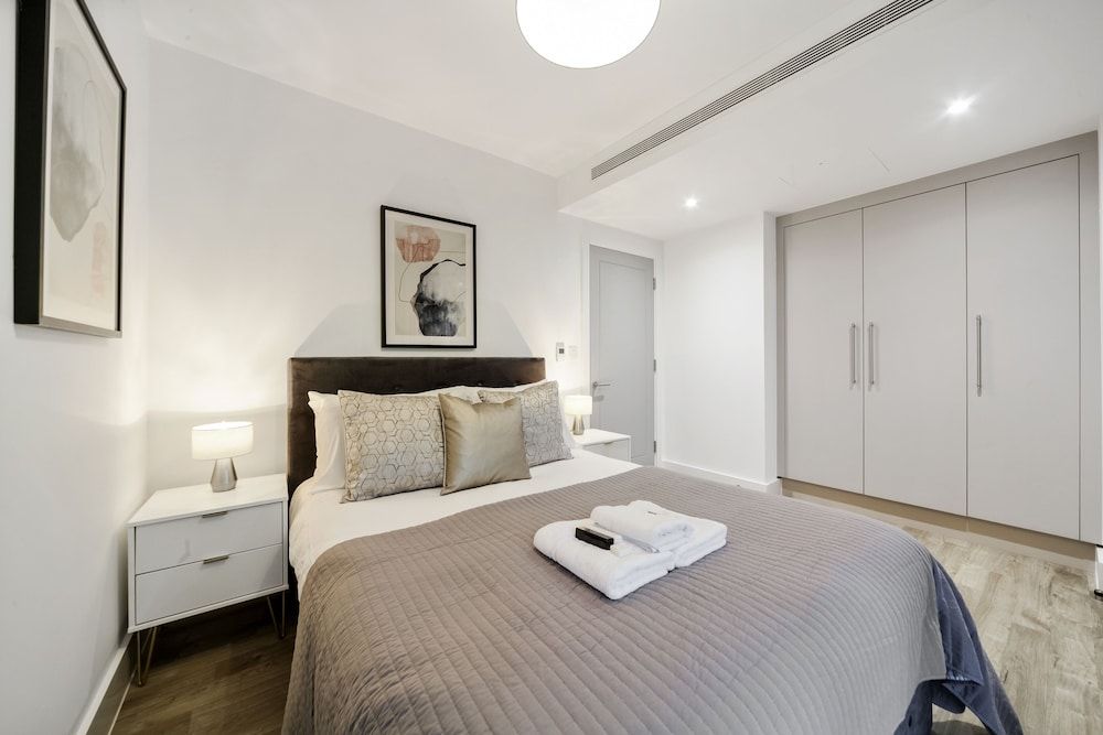 Executive Apartments in Bermondsey FREE WIFI & AIRCON by City Stay Aparts London Townhome, 3 Bedrooms 2