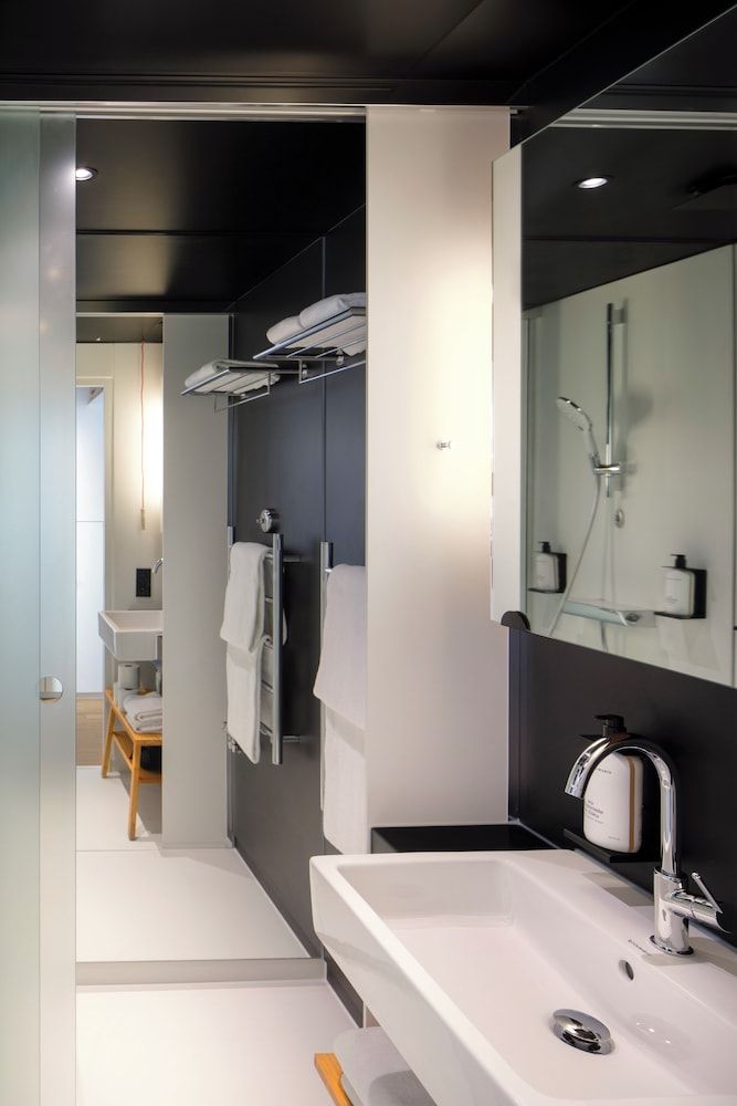 undefined Zoku Vienna 5