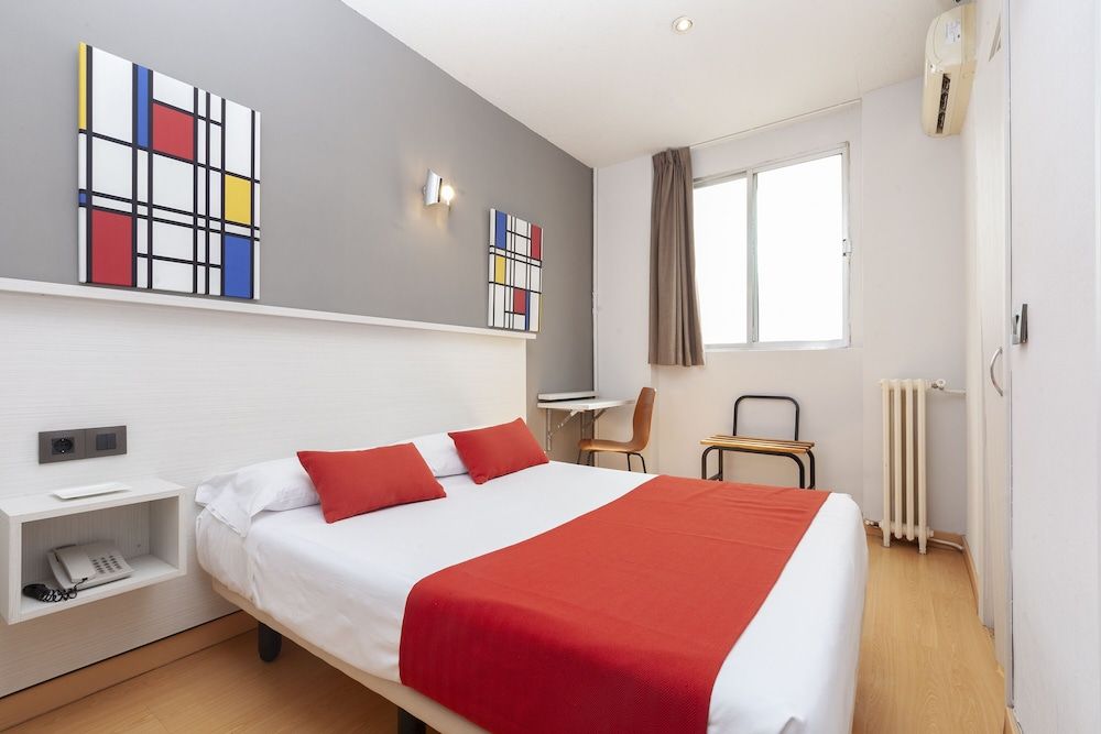 undefined Hostal Persal 9