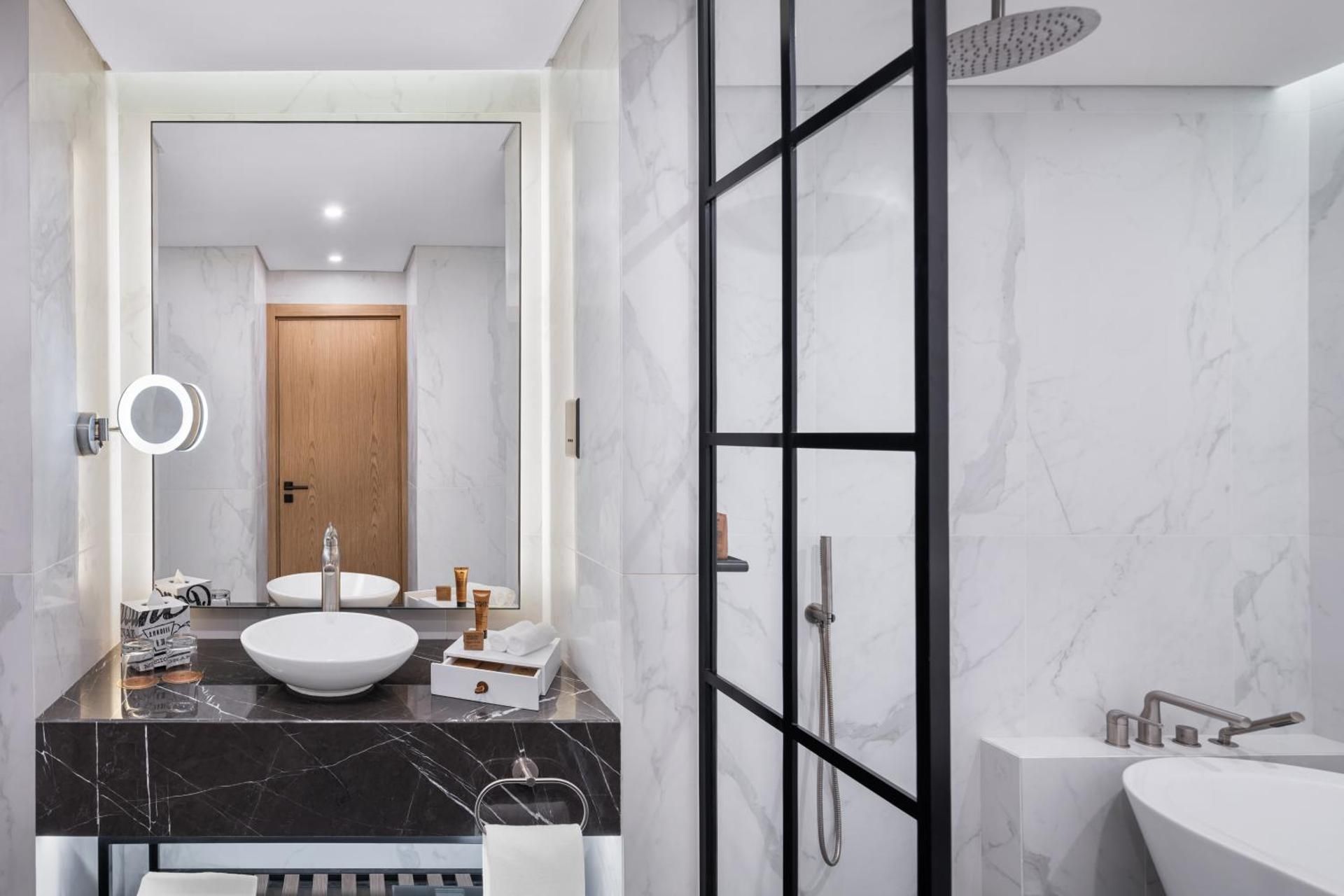 Paramount Hotel Midtown Scene Coastal View 3