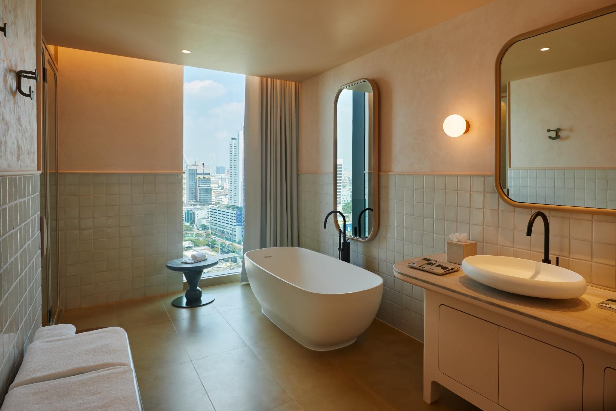 Premier Penthouse