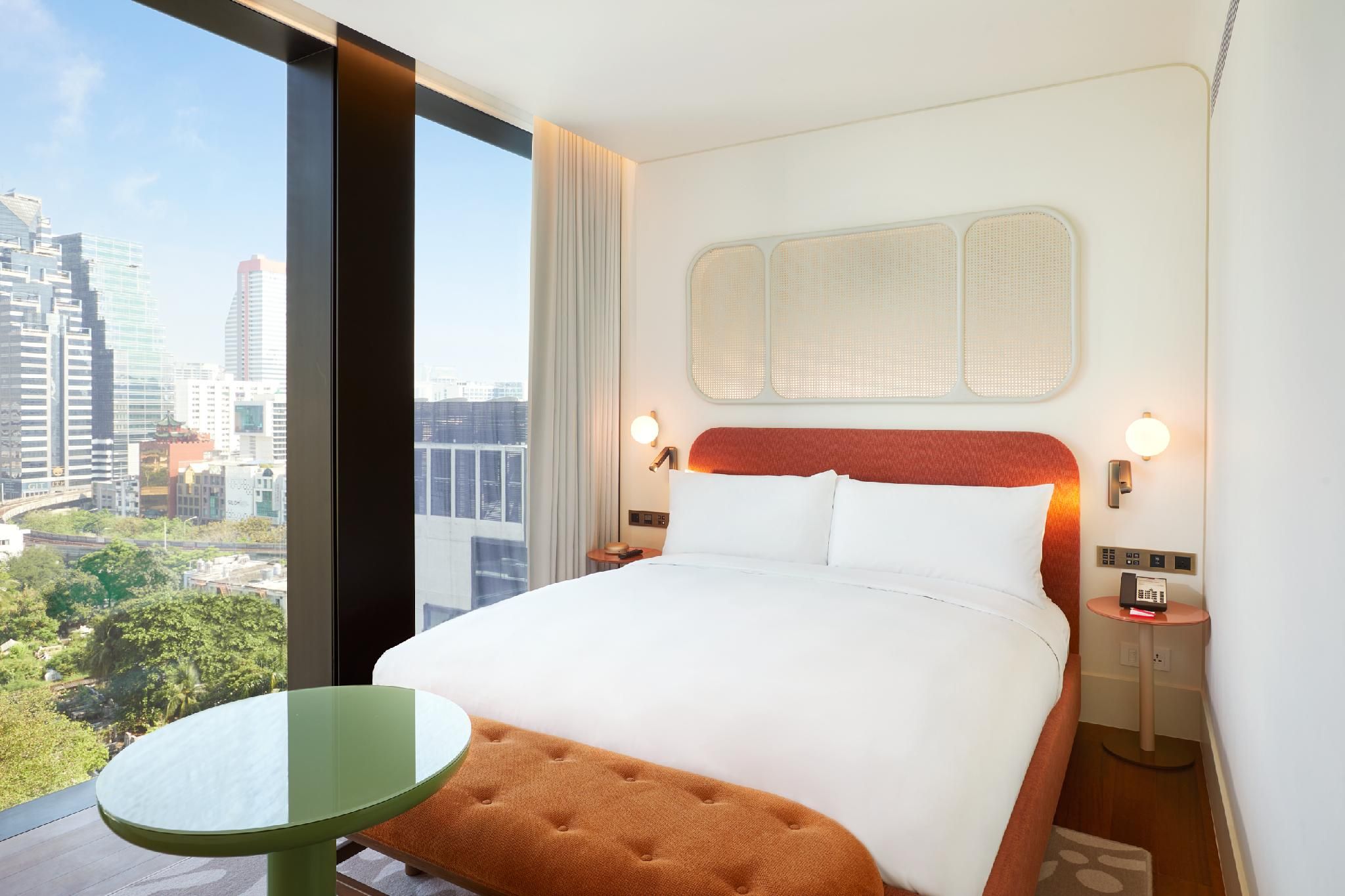 The Standard, Bangkok Mahanakhon Standard King 2
