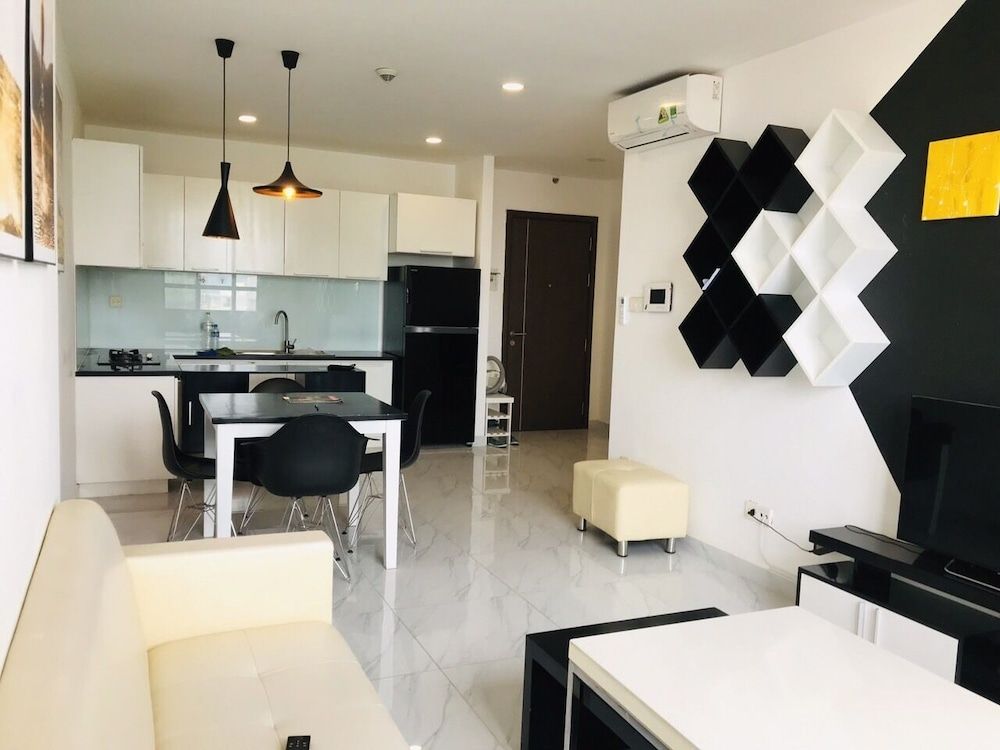 undefined Ami Splendid Rivergate Views 4