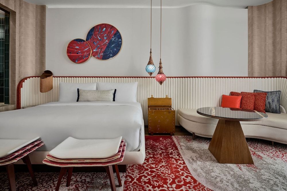 W Dubai - Mina Seyahi Deluxe Room, 1 King Bed, Balcony, Harbor View