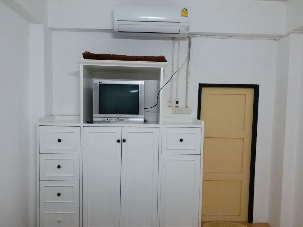 Chang Hostel Suvarnabhumi Standard Twin Room 6