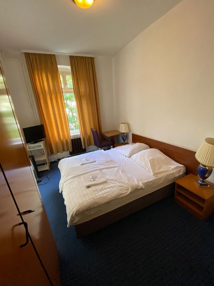 undefined Märkischer Hof 9