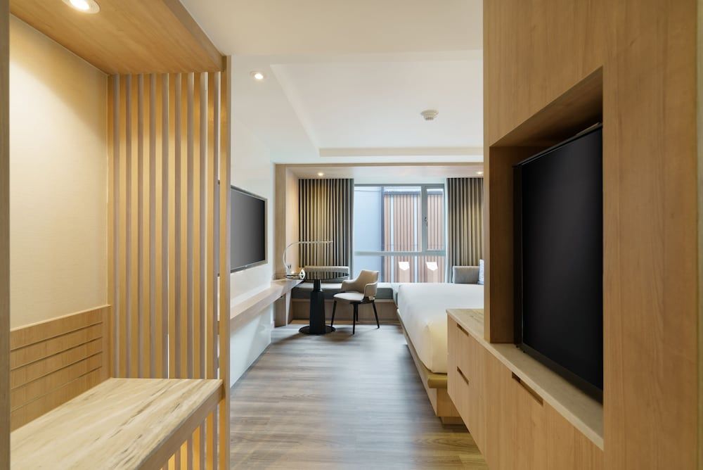 Courtyard By Marriott North Pattaya Superior Room, 1 King Bed with Sofa bed, City View 12