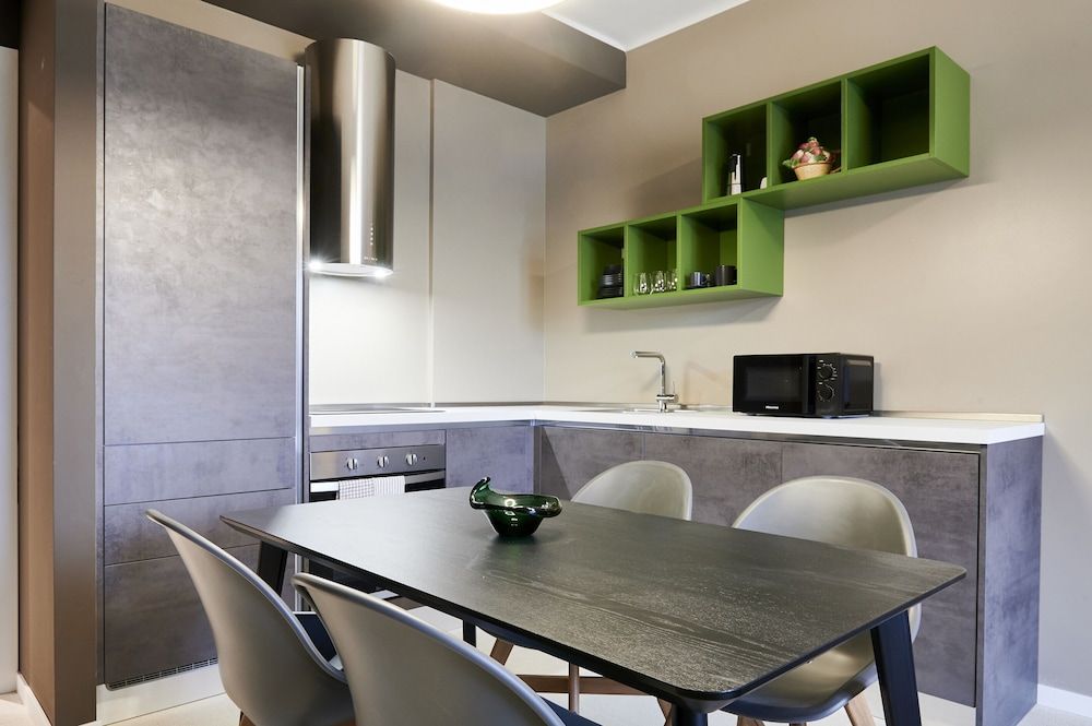 undefined Green Ribbon 4