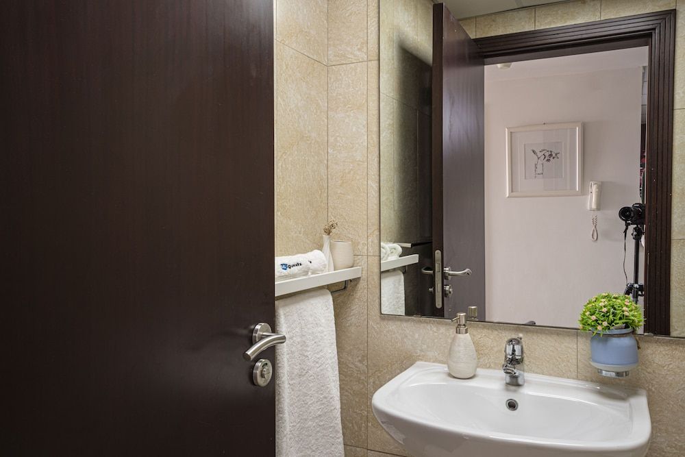 HiGuests - Manhattan Towers Deluxe Apartment 35