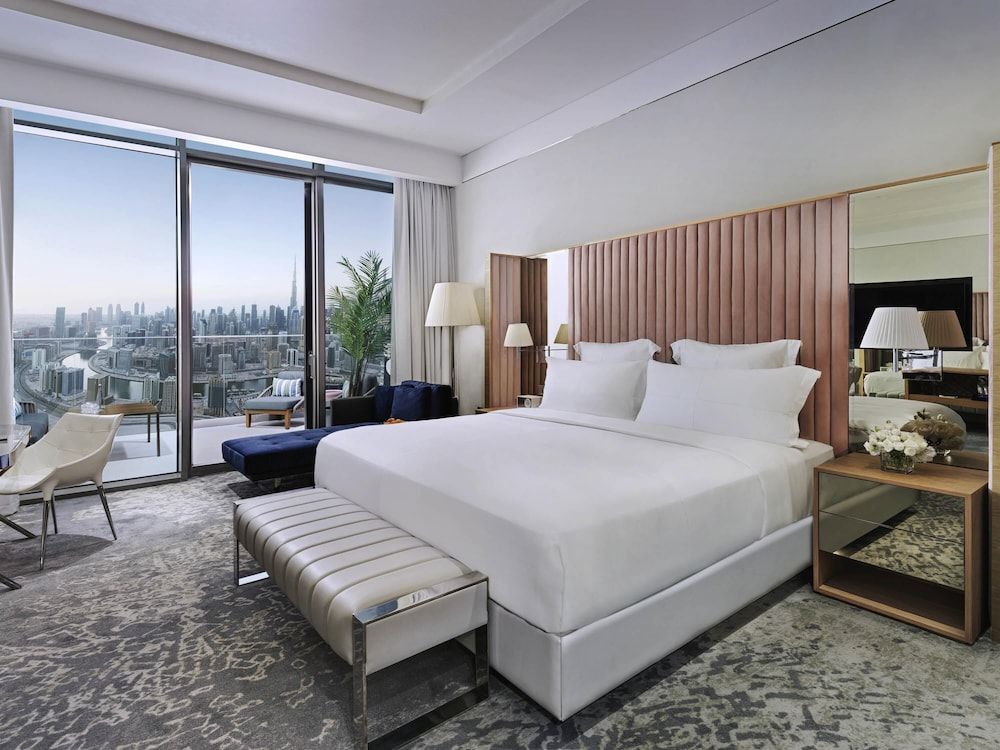 SLS Dubai Hotel & Residences Signature Room, 1 King Bed, Balcony