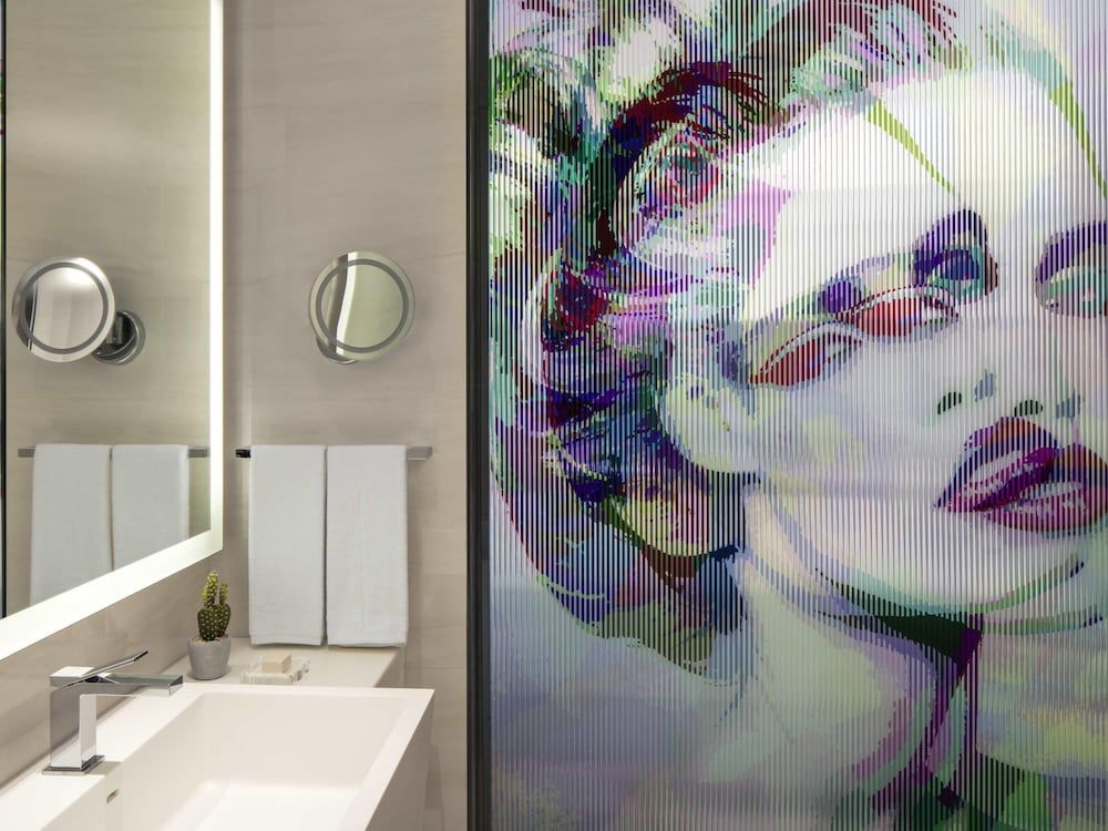 undefined SLS Dubai Hotel & Residences 8