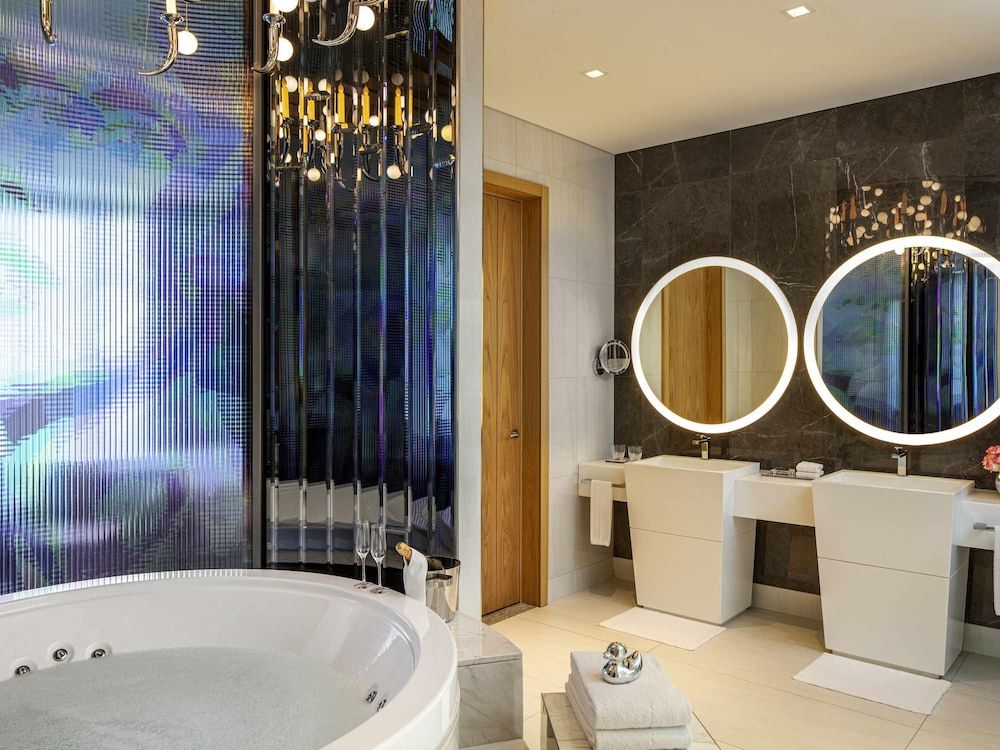 undefined SLS Dubai Hotel & Residences 4