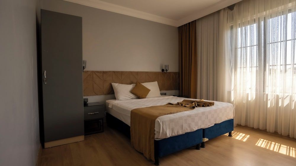 Farina Hotel By Cigno Standard Double Room, City View