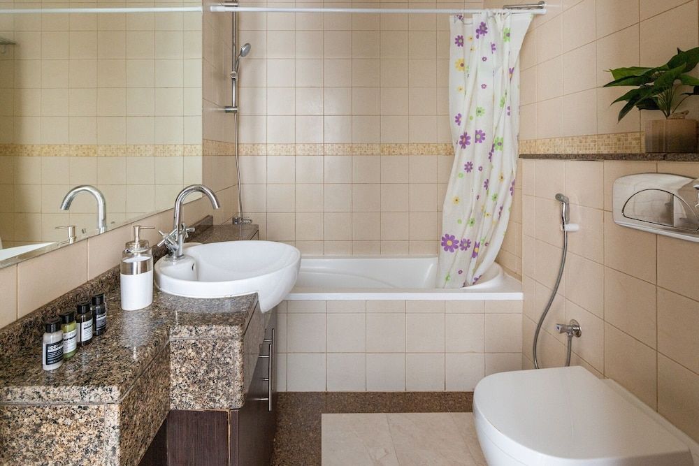 undefined Modern Studio w/ Incredible Marina Views! 10