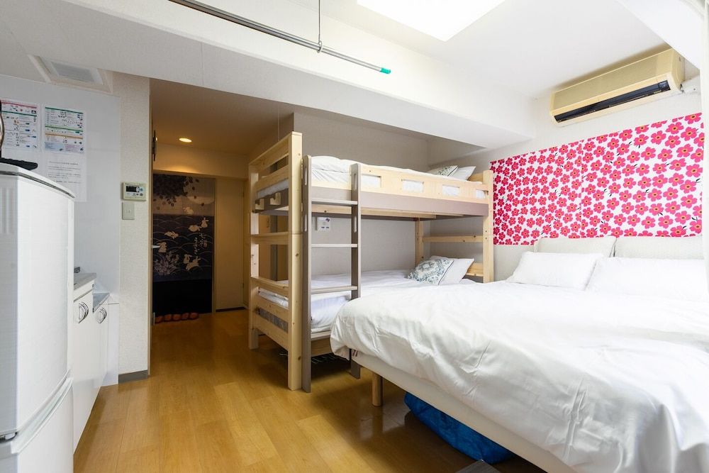 undefined Nishishinjuku Colorbee House 31