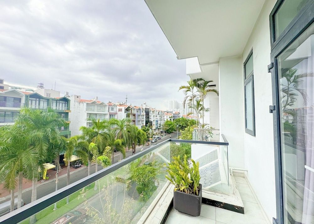 undefined Eva Adam Hotel 6