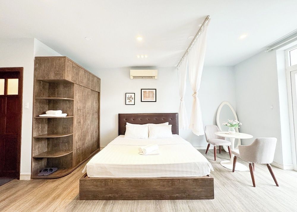 undefined Eva Adam Hotel 4