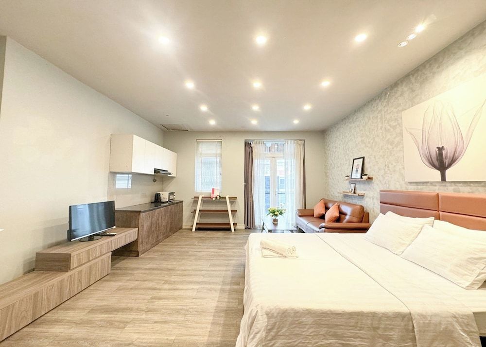 undefined Eva Adam Hotel 2