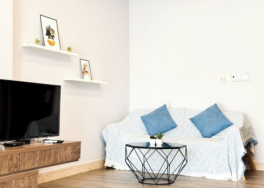 undefined Eva Adam Hotel 8