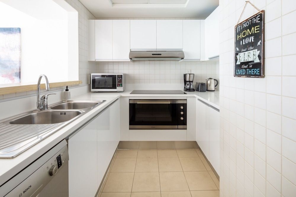 undefined Grand 2BR w/ a Full Sea View & Direct Beach Access 10