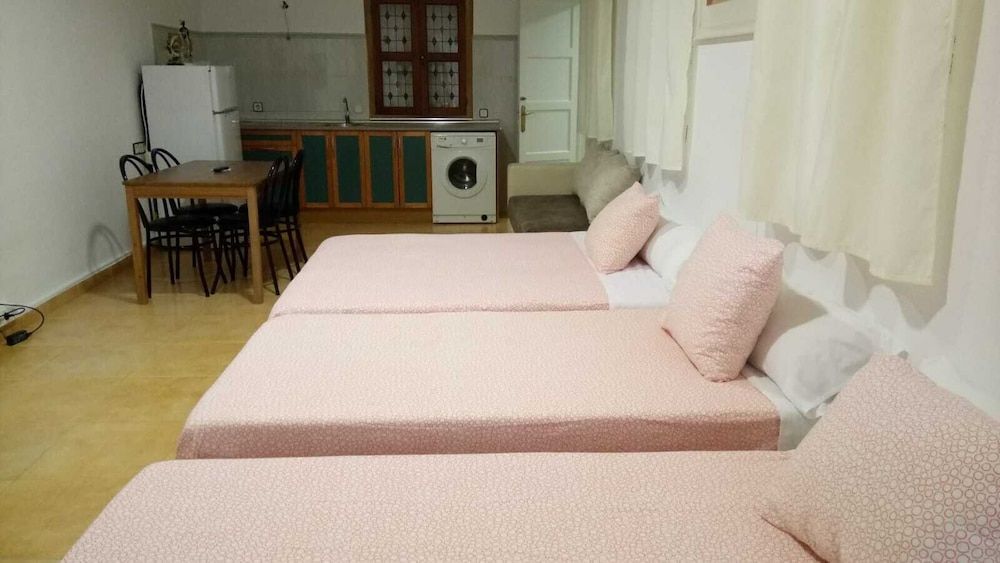 undefined Pensión Navarra 6