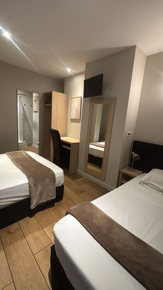 undefined Lafayette Hotel 9