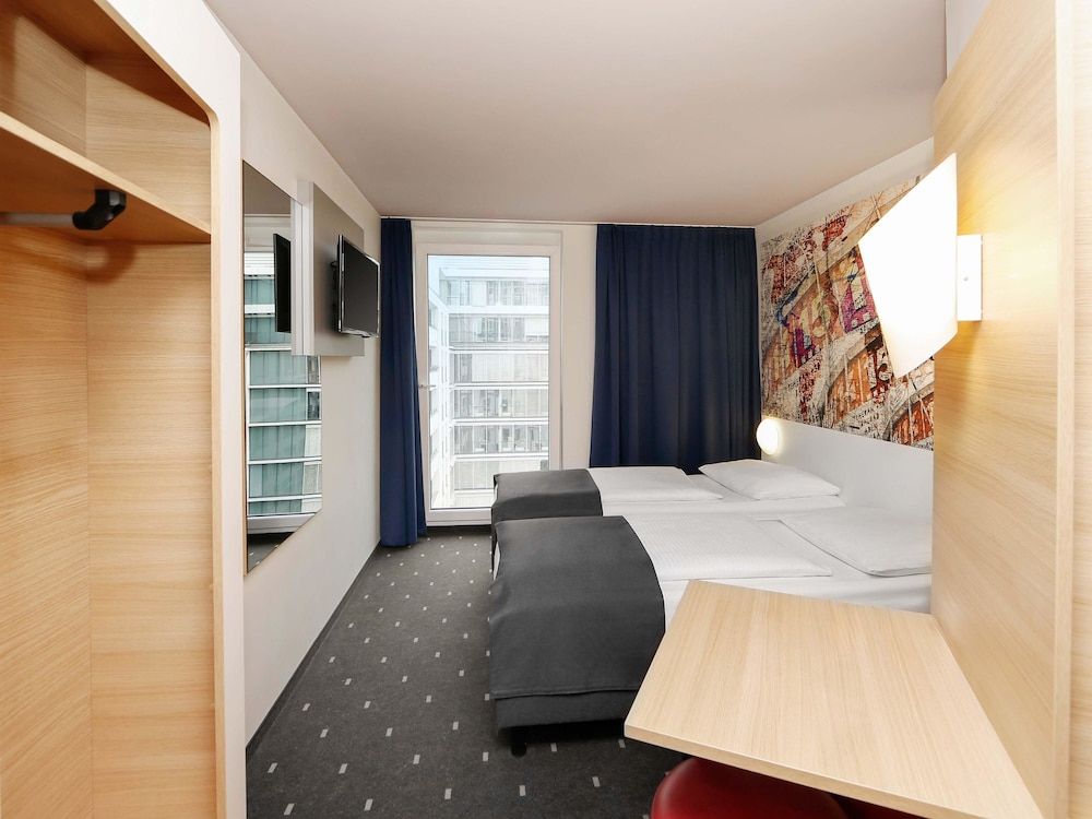 undefined B&B Hotel Berlin-Alexanderplatz