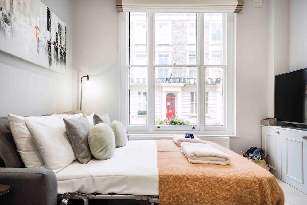 undefined Bright and Modern Bayswater Apartment 10