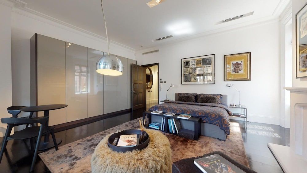 Luxury Suite in Cadogan Square I Studio 19