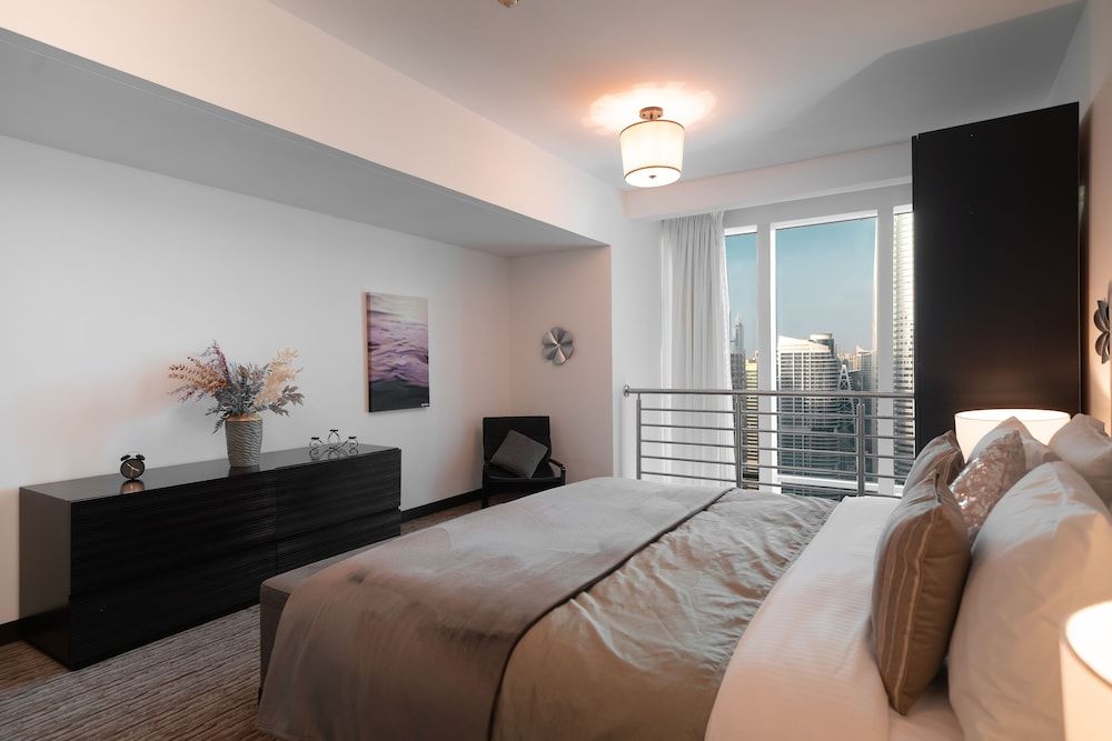 undefined HiGuests - Laguna Tower 6