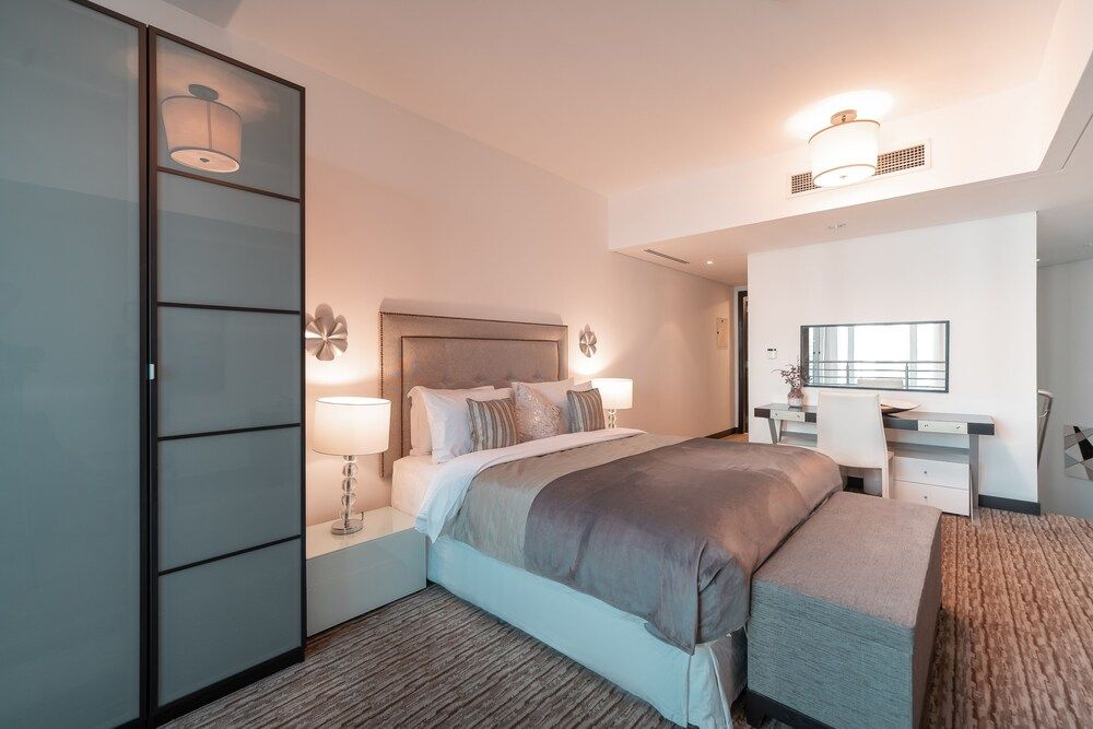 undefined HiGuests - Laguna Tower 9