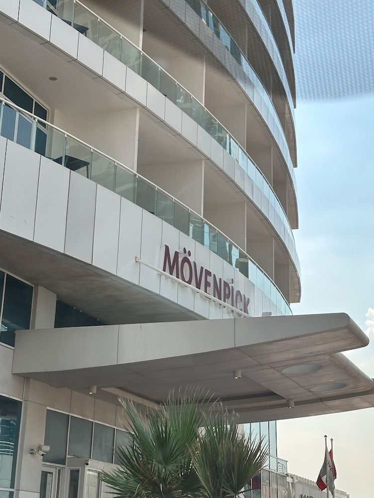 undefined HiGuests - Laguna Tower 3